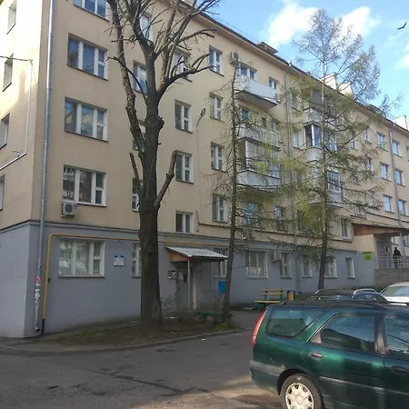 Apartment On Pershamayskaya Street 20